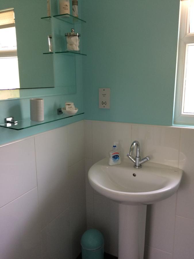 Water'S Edge B&B 基督城 外观 照片
